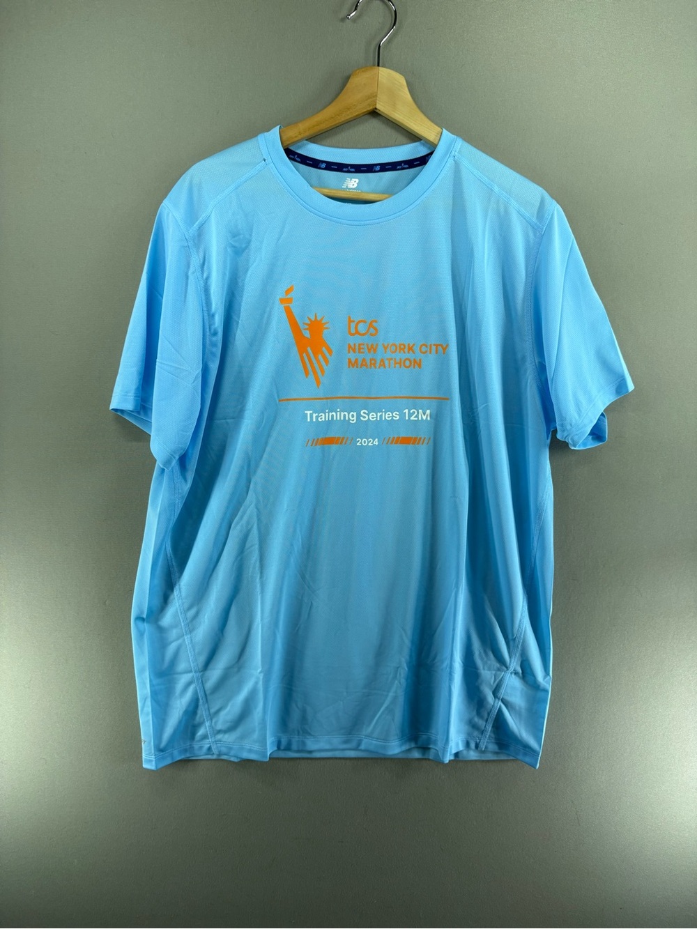 2024 TCS New York City Marathon Training Series 12M Running Shirt XL NB New
